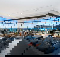 Seascape Penthouse - eAccommodation