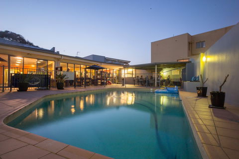Sydney Beachouse YHA - Collaroy - eAccommodation 0