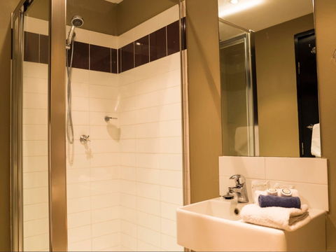 The Windsor Castle Hotel - eAccommodation 2