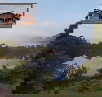 Tullah HideAway - Lakeside  Mountain Views - eAccommodation