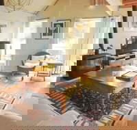 Cloud Nine Chalet - eAccommodation