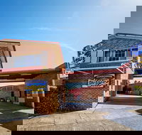 Clocktower Motor Inn - eAccommodation