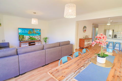Lakelandia - eAccommodation 0