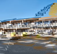 Nightcap at Ferntree Gully Hotel - eAccommodation