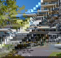 Proximity Waterfront Apartments - eAccommodation