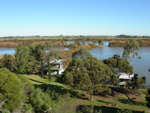 Rivers Edge Caravan Park - eAccommodation 2