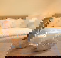 Rosie's Cottage - eAccommodation