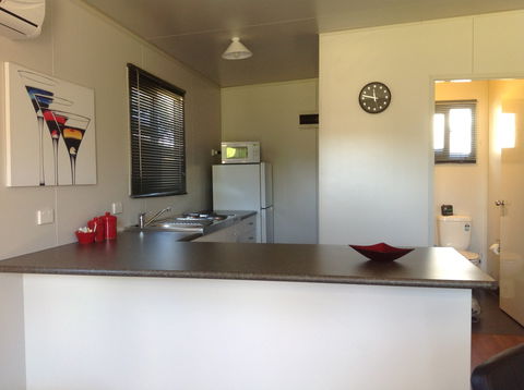 Sapphire City Caravan Park - eAccommodation 1