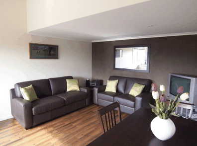 Off Mountain Accommodation - thumb 2
