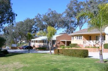 Commercial Golf Resort - eAccommodation 0