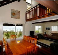 Bonny Hills Beach House - eAccommodation