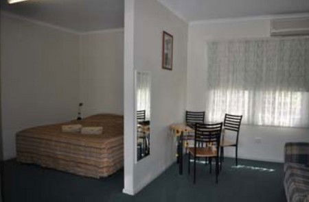 Back Obourke Accommodation - eAccommodation 0