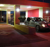 Desert Sand Motor Inn - eAccommodation