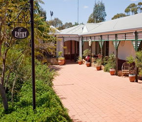 Avalon Homestead - eAccommodation 0