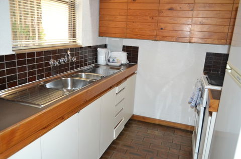 Cottesloe Beach Chalets - eAccommodation 3