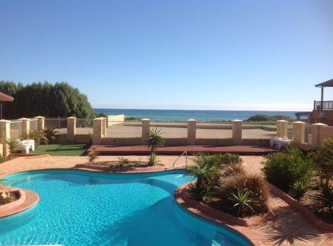 Seaspray Beach Holiday Park - eAccommodation 2