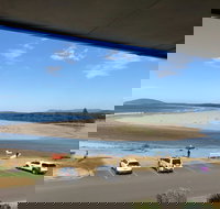 Beachfront Apartment - eAccommodation