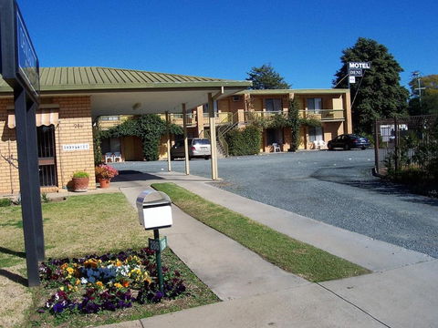 Deniliquin Motel - eAccommodation 0