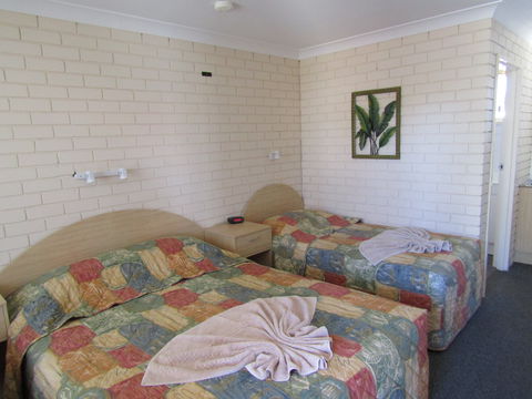 Manilla Motel - eAccommodation 1
