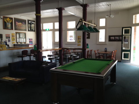 Neath Hotel - eAccommodation 1