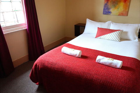 Royal Hotel Cooma - eAccommodation 1