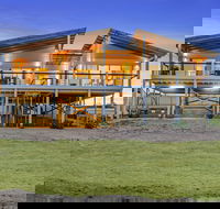 Sceale Bay Seaview Escape - eAccommodation