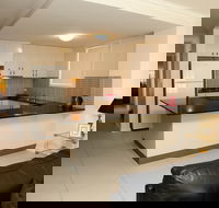 Apartments On-The-Park Prince - eAccommodation