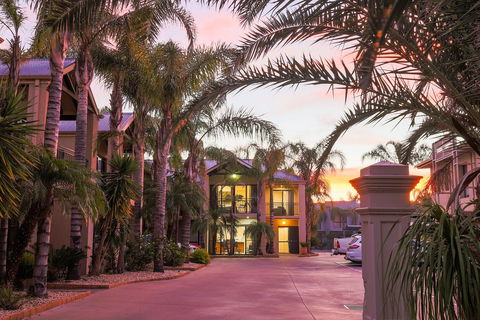 Aquarius Apartments - eAccommodation 0