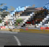 B and B on Bettington