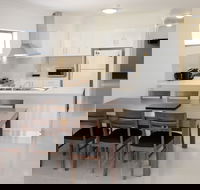 Banna Suites - eAccommodation