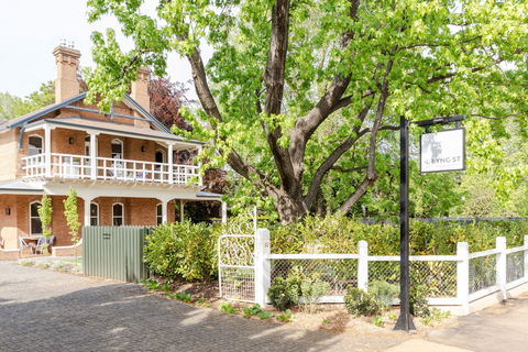 Byng Street Boutique Hotel - eAccommodation 0