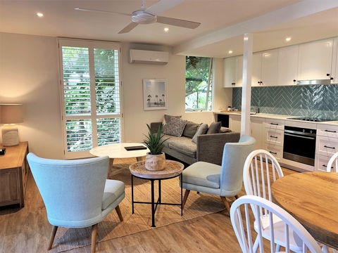 Hastings Beach Houses, The - eAccommodation 2