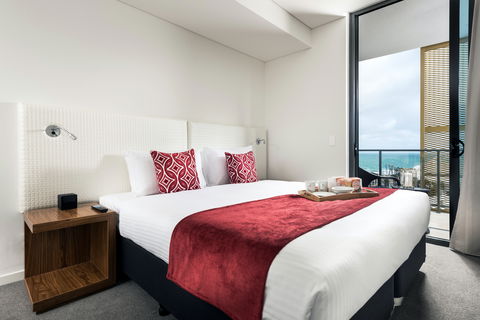Ramada By Wyndham Vetroblu Scarborough Beach - eAccommodation 0