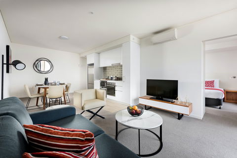 Ramada By Wyndham Vetroblu Scarborough Beach - eAccommodation 1