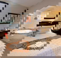 Riverview Rise Retreats - eAccommodation