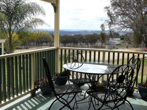 Rumbalara Cottage - eAccommodation 0