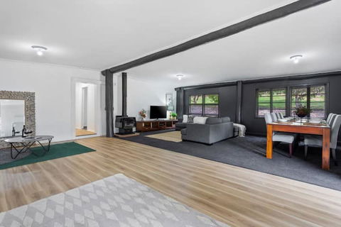 Sunshine Coast Farm Stay  - eAccommodation 2