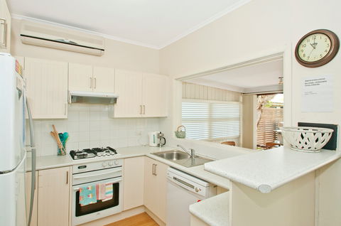 Bay Cottage - eAccommodation 1