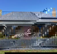 Bellamona - Cosy Georgian Cottage - eAccommodation
