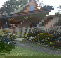 Carinya Cottage Holiday House - eAccommodation