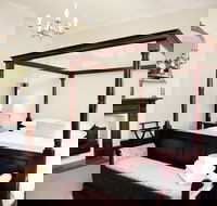 Cawarra on the Park - eAccommodation