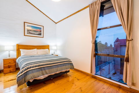 Cottesloe Beach Chalets - eAccommodation 2