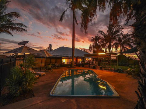 Devils Marbles Hotel - eAccommodation 2