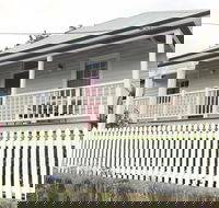 Donovans Cottage - eAccommodation