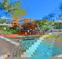 Flynns Beach Retreat - eAccommodation