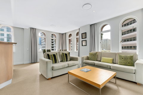 Manor Apartment Hotel - eAccommodation 2