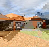 Mandurah Golf Links Retreat - eAccommodation