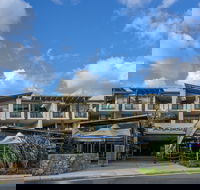 Paradiso Resort - eAccommodation