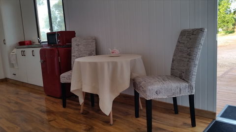 Rockinghorse Restorations Accommodation - eAccommodation 1