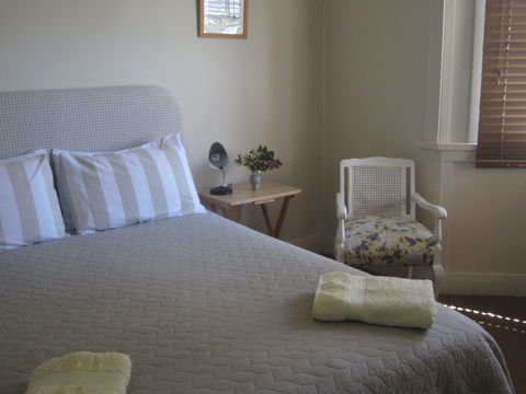 Valley Views Bed And Breakfast - eAccommodation 1